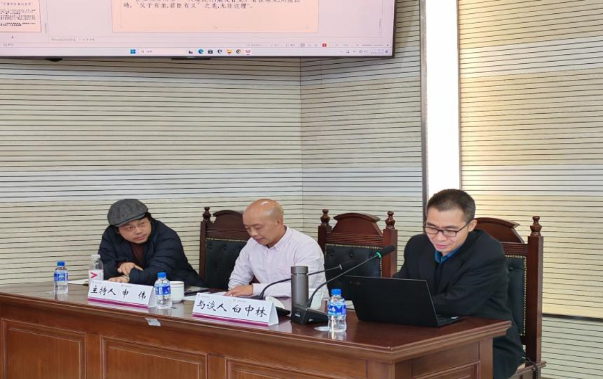 几个人在桌子前AI 生成的内容可能不正确。