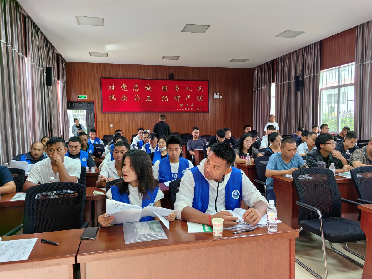 说明: C:\Users\Administrator\Desktop\d43f6d7938d4af728fe39f1ac82bb52.jpg