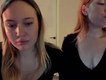 couple Live Naked Cam Girls with star_and_jane_