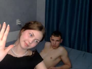 couple Live Naked Cam Girls with luckysex_