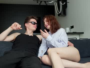 couple Live Naked Cam Girls with love_machine_